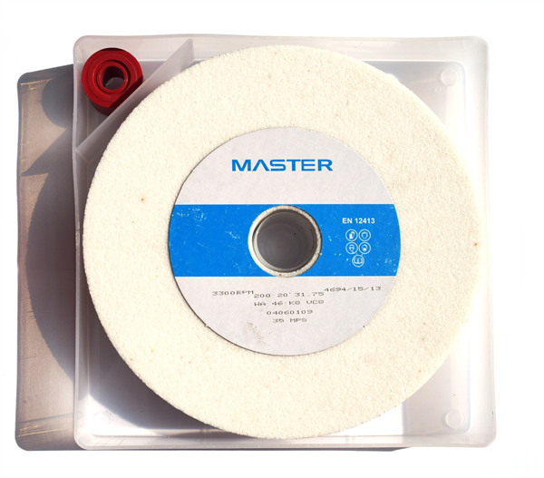 Master Grinding Wheel 200 x 20 x 31.75mm WA46 K8V - with storage box